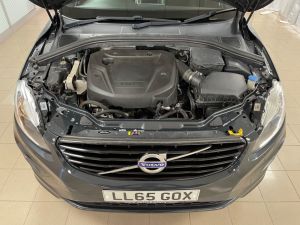 VOLVO XC60 D4 R-DESIGN NAV - 7178 - 24