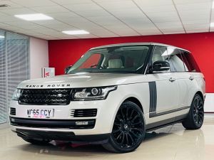 LAND ROVER RANGE ROVER SDV8 VOGUE SE - 7159 - 3