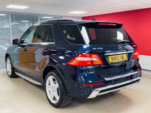 MERCEDES M-CLASS ML250 BLUETEC AMG LINE PREMIUM - 7119 - 41