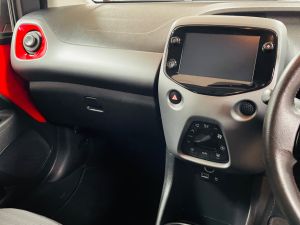 TOYOTA AYGO VVT-I X-TREND X-SHIFT - 7242 - 17