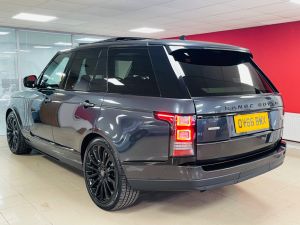 LAND ROVER RANGE ROVER SDV8 AUTOBIOGRAPHY - 7151 - 42