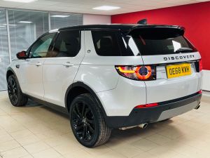 LAND ROVER DISCOVERY SPORT TD4 HSE - 7252 - 38