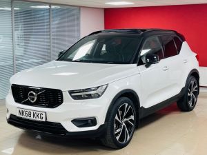 VOLVO XC40 D4 FIRST EDITION AWD - 7195 - 33