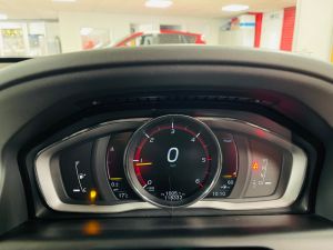 VOLVO XC60 D4 R-DESIGN NAV - 7178 - 21