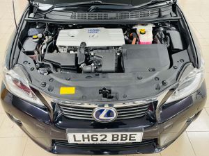 LEXUS CT 200H SE-L PREMIER - 7268 - 22