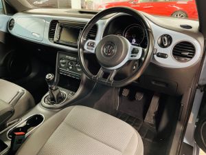 VOLKSWAGEN BEETLE DESIGN TSI - 7228 - 10