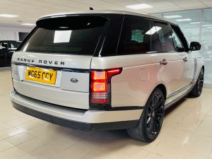 LAND ROVER RANGE ROVER SDV8 VOGUE SE - 7159 - 37