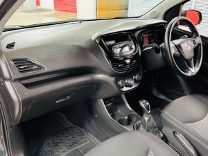 VAUXHALL VIVA ROCKS - 6997 - 4