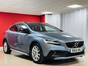 VOLVO V40 T3 CROSS COUNTRY PRO - 7248 - 40