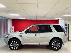 LAND ROVER FREELANDER SD4 HSE LUXURY - 7319 - 38