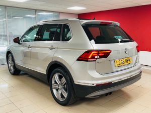 VOLKSWAGEN TIGUAN SEL TSI BMT 4MOTION DSG - 7219 - 36