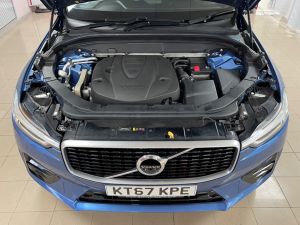 VOLVO XC60 D4 R-DESIGN PRO AWD - 7150 - 34