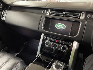 LAND ROVER RANGE ROVER SDV8 AUTOBIOGRAPHY - 7151 - 18