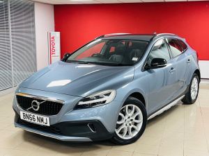 VOLVO V40 T3 CROSS COUNTRY PRO - 7248 - 2