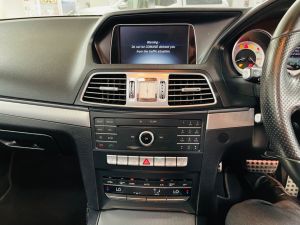 MERCEDES E-CLASS E200 AMG LINE PREMIUM - 7011 - 19