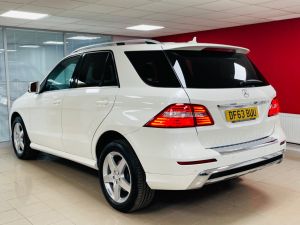 MERCEDES M-CLASS ML250 BLUETEC AMG SPORT - 7227 - 36