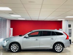 VOLVO V60 D2 SE LUX NAV - 7243 - 40