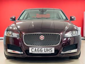 JAGUAR XF PORTFOLIO - 7142 - 28