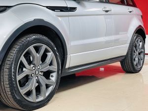 LAND ROVER RANGE ROVER EVOQUE TD4 AUTOBIOGRAPHY - 7223 - 43