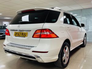 MERCEDES M-CLASS ML250 BLUETEC AMG SPORT - 7227 - 33