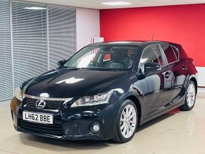 LEXUS CT 200H SE-L PREMIER - 7268 - 32