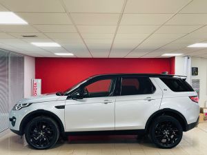 LAND ROVER DISCOVERY SPORT TD4 HSE - 7252 - 42